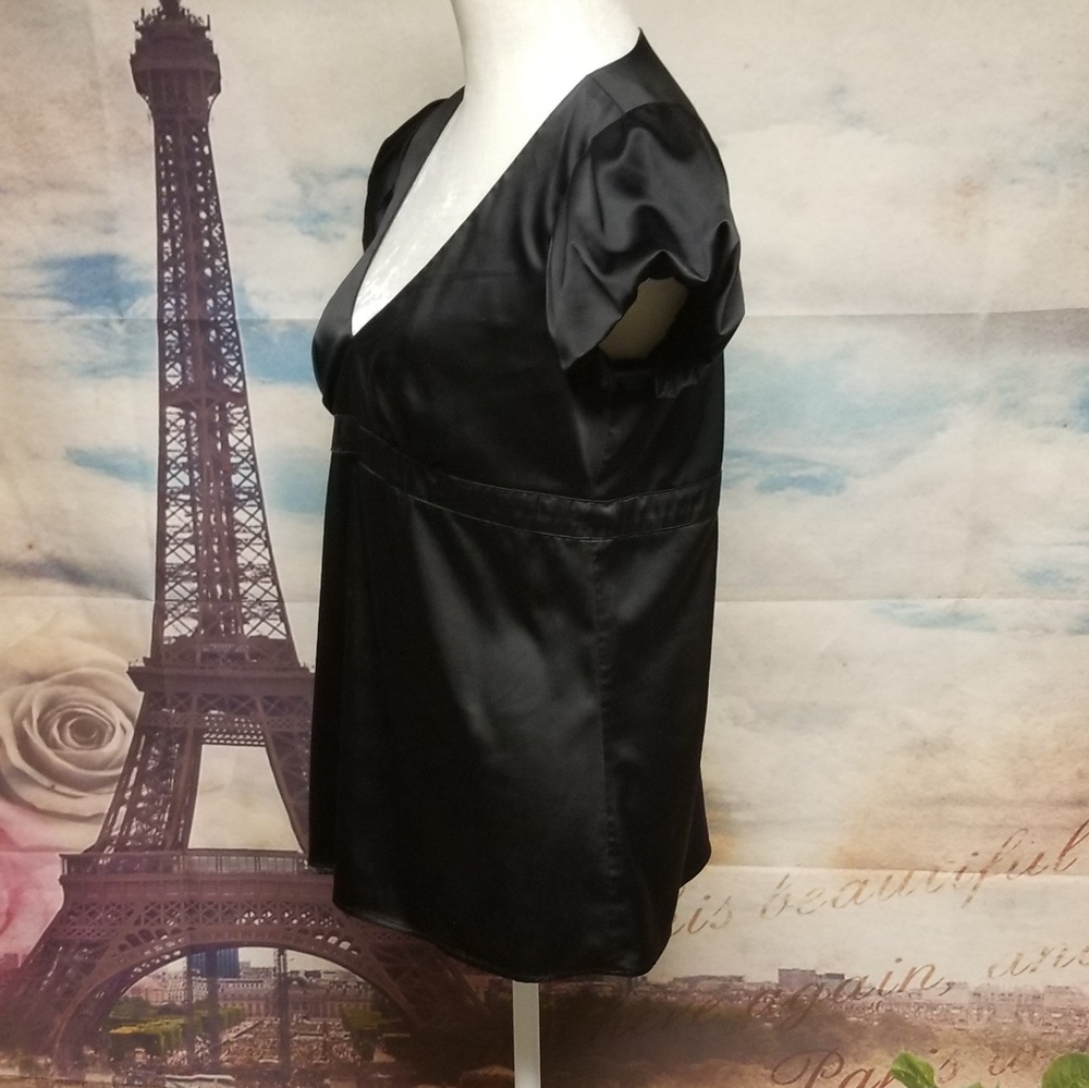 Express black blouse - Picture 5 of 6
